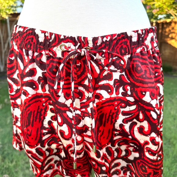 💖 Michael Kors Red/Cream/Black Floral Satin Shorts - Picture 5 of 16